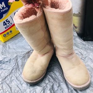 Women’s Light Pink Ugg’s